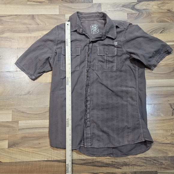 Wrangler Brown Short Sleeve Button Down Shirt LA PD Obeying the Law L - Picture 6 of 8